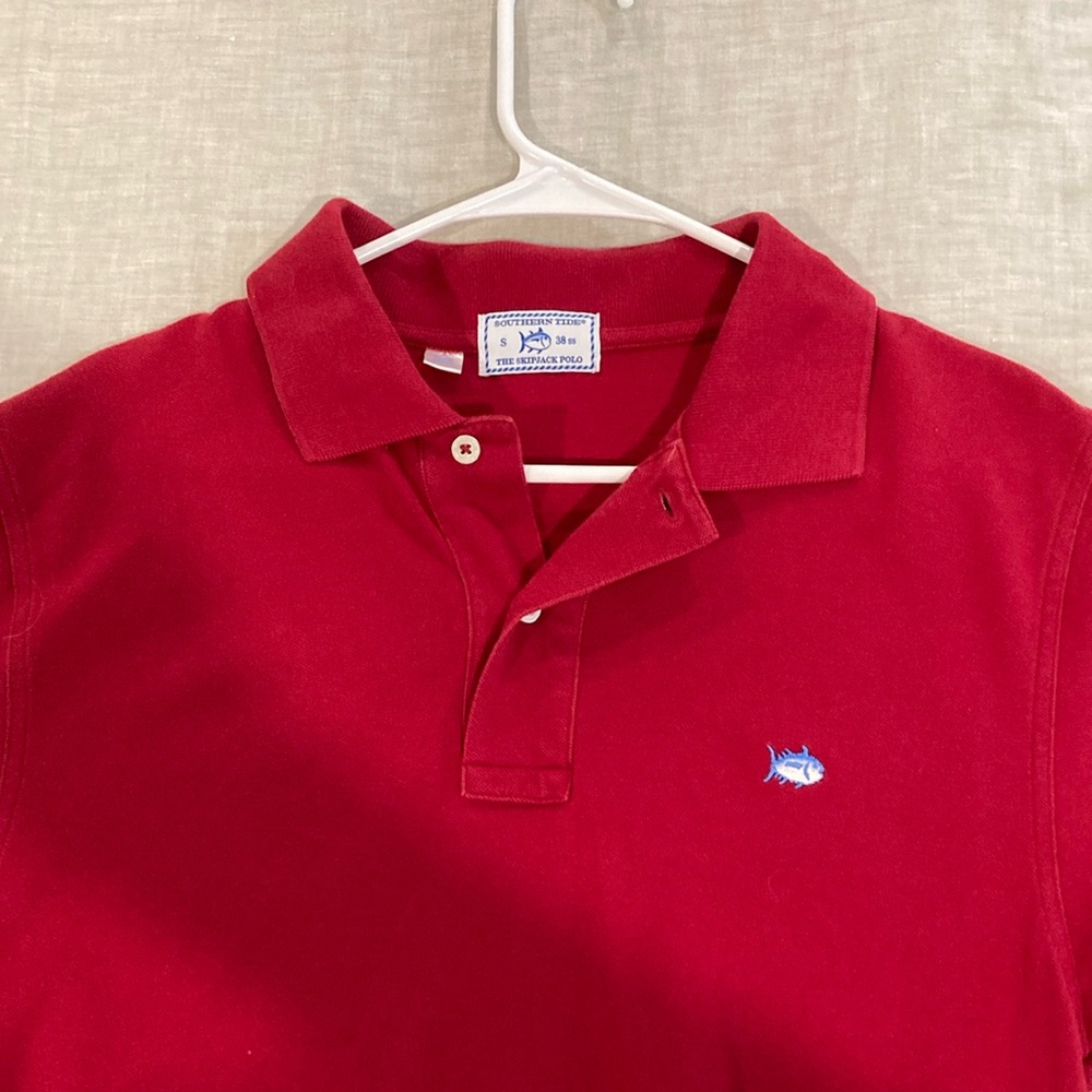 Maroon polo